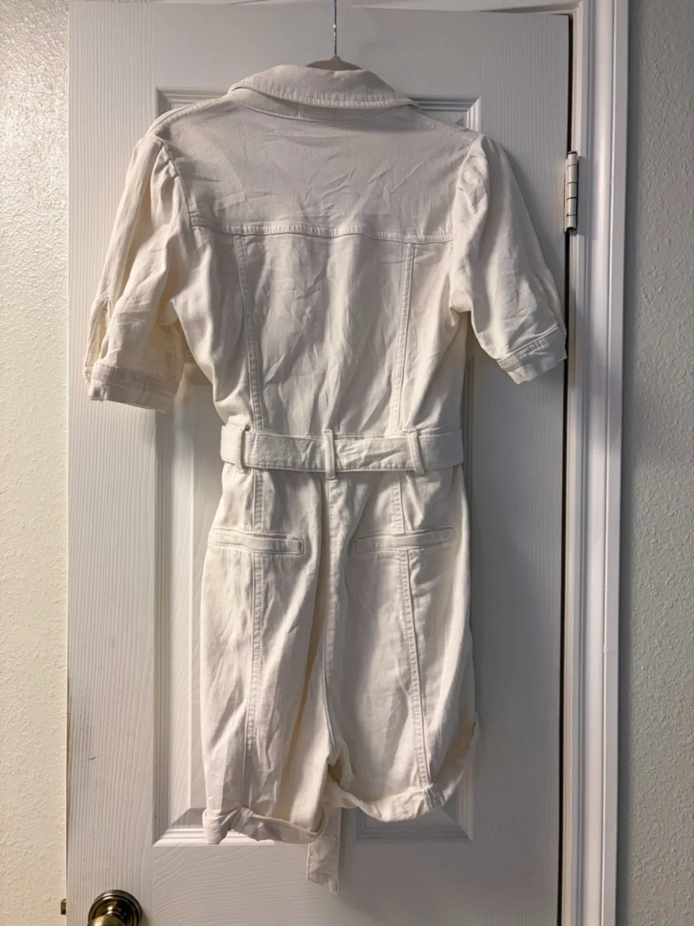 Avec Les Filles Cream Button Front Tie-Waist Romper Size Small